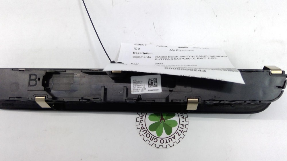 BMW 430 RADIO DECK SWITCH PANEL MEMORY BUTTONS 5A47C60-01