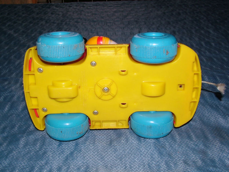 VNTGE KOHNER 1973 WALT DISNEY MICKEY MOUSE CAR PULL TOY