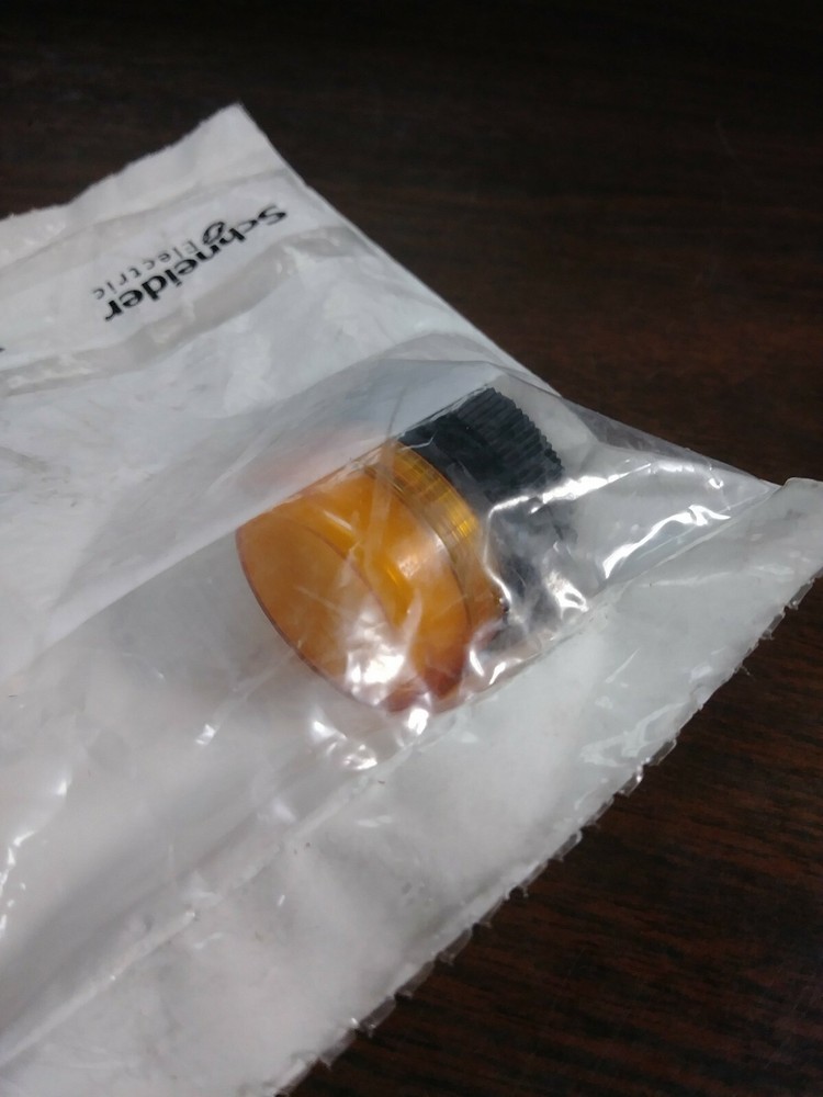 PILOT LIGHT PUSHBUTTON ACCESSORIES KIT AMBER LENSE LEGEND ASSORTMENT NEW