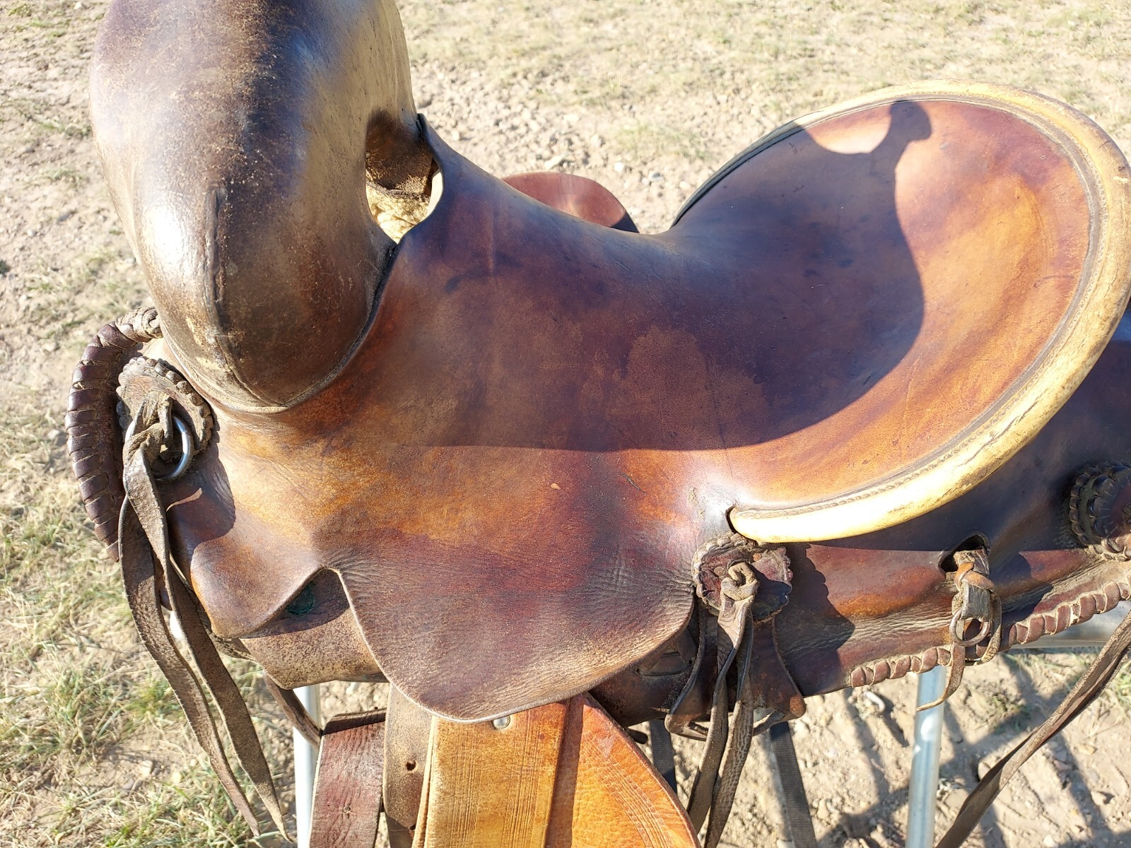 Vintage Whitney Maker Saratoga Wyo. - 14" Saddle - Heiser Fender