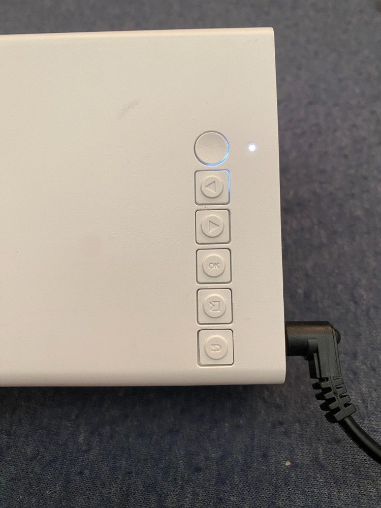 Mini Projector Rohs High Resolution LED projector W/Remote bundle Instructions