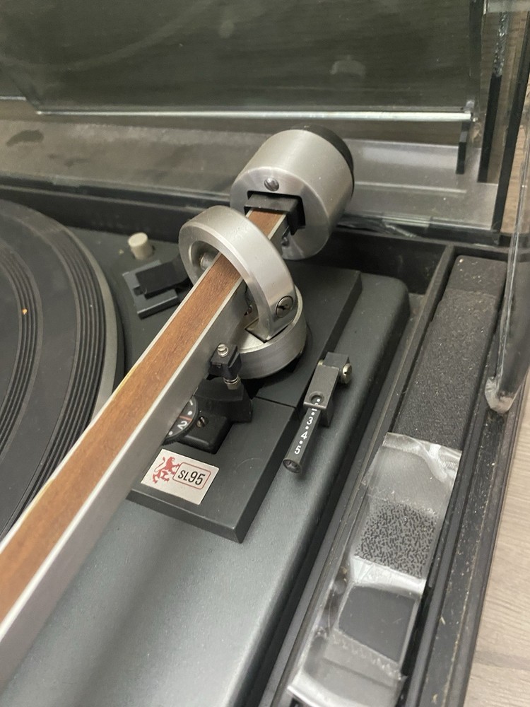 GARRARD SYNCHRO LAB 95 TURNTABLE / RECORD PLAYER