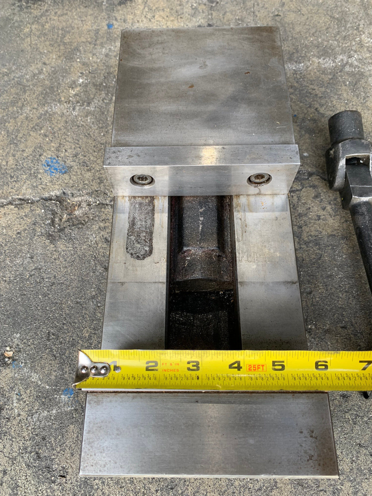 Liang Ji 6" Vise with Handle