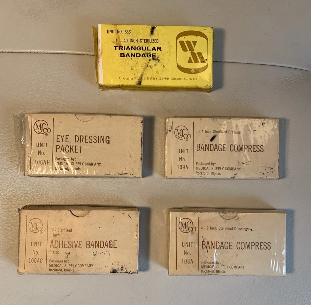 WWII MSCO Eye Dressing Packet, 2 Bandage Compress, Triangular & Adhesive Bandage