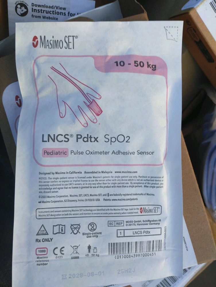 NIB Masimo 1864 LNCS DCI-P Finger Clip Sensor 3ft Cable