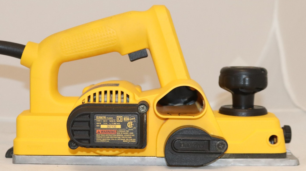 DEWALT PLANER D26676