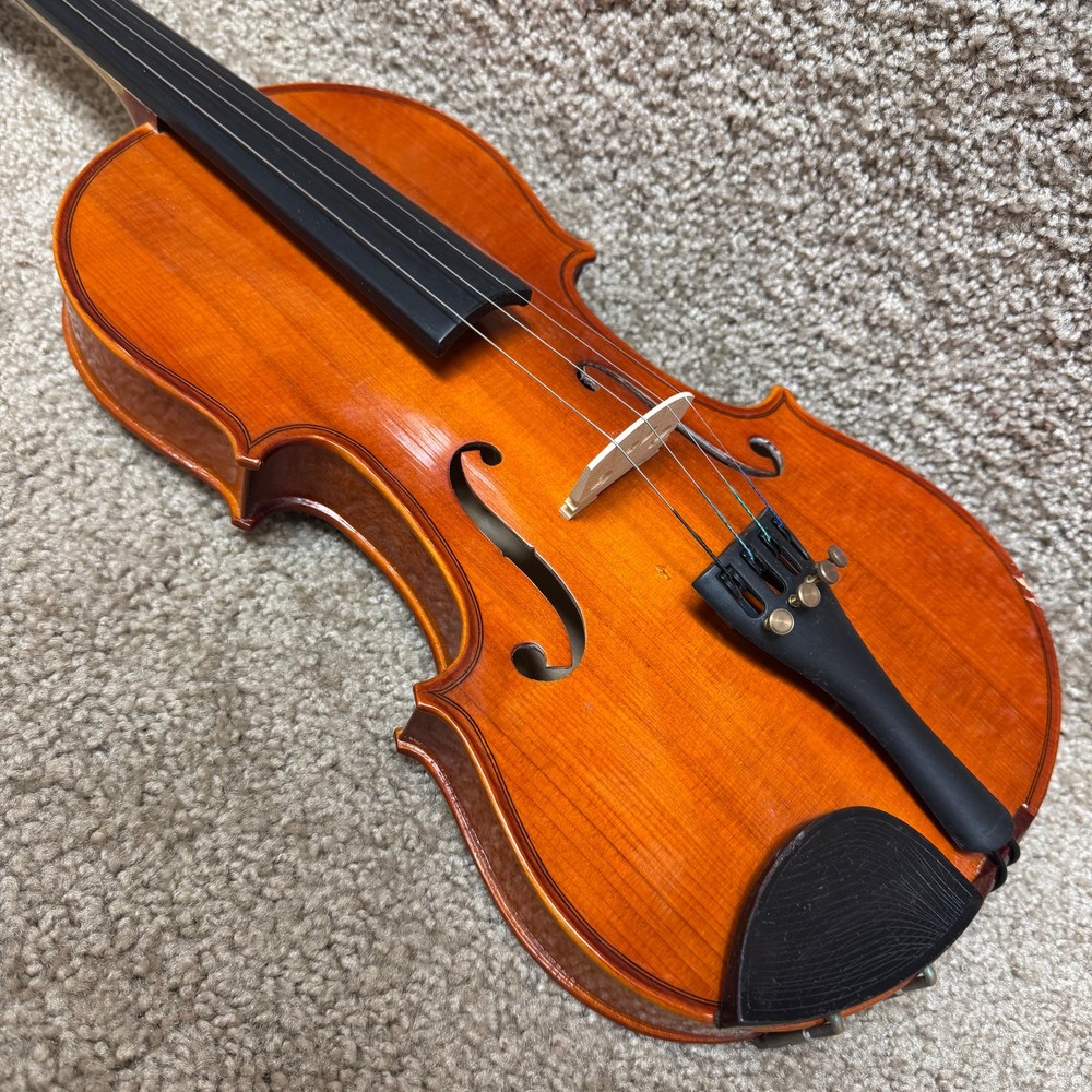 Violin Unlabeled 4/4 w/Case & Bow B