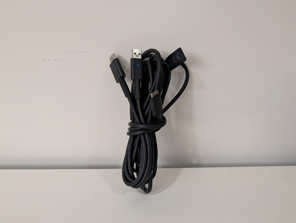 Oculus Rift CV1 Headset + Cable Left Earphone Loose