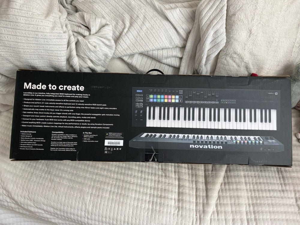 Novation Launchkey 61 MIDI Keyboard Controller Pad Triggers Faders Ableton Live