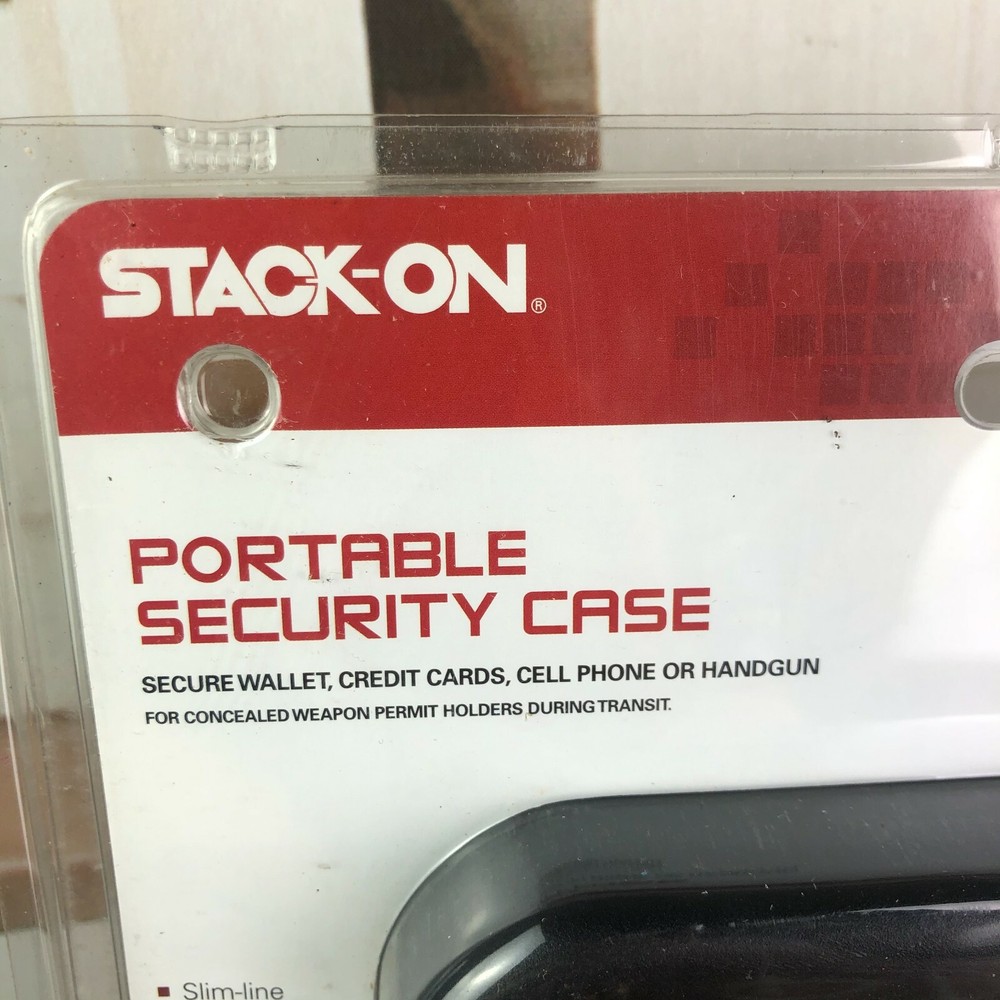 Stack-On Portable Security Case W/Key -New lightly damaged package