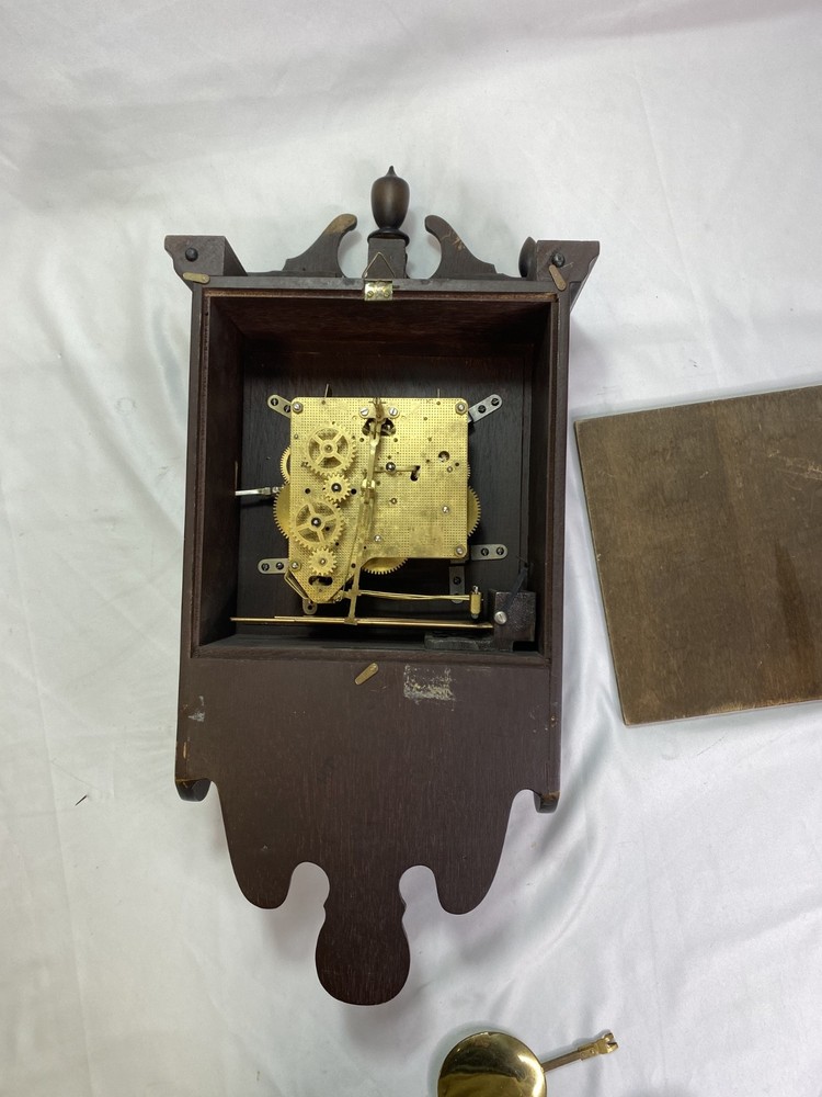 Urgos Wall-Mounted Clock Quarter-Hour (Refurbished/Working)