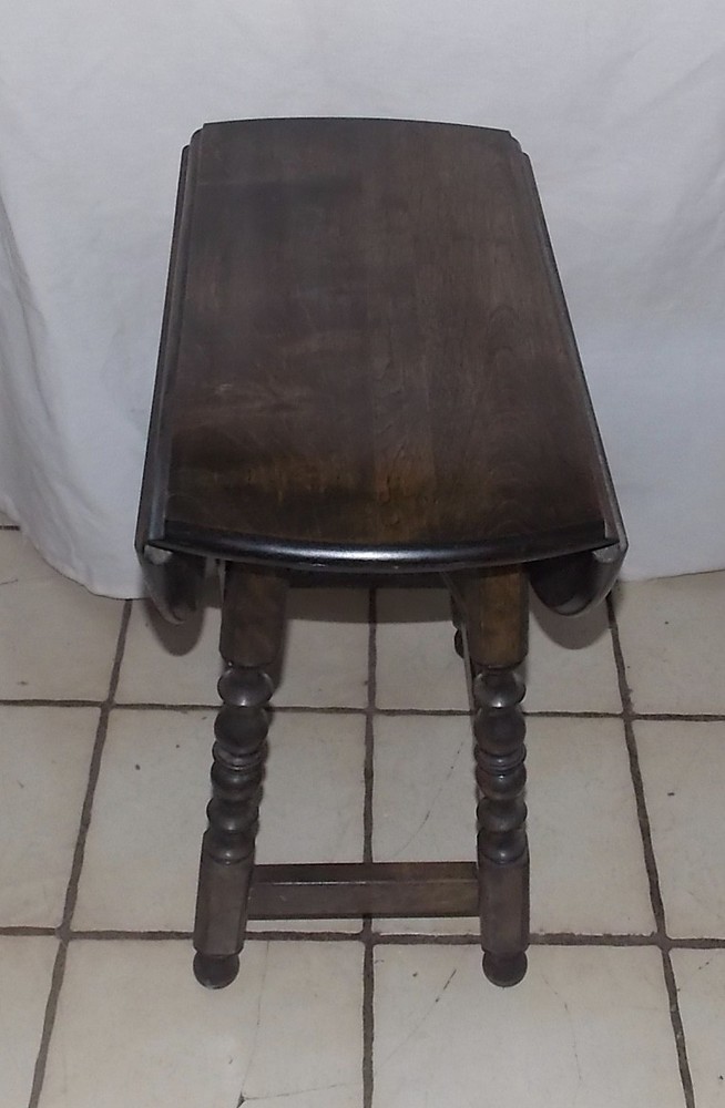 Dark Maple Dropleaf End Table / Side Table (ET273)