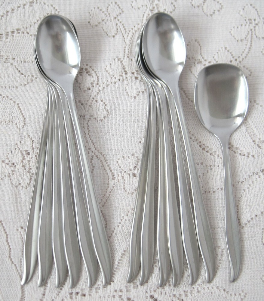 International INS4 12 Iced Tea Spoons