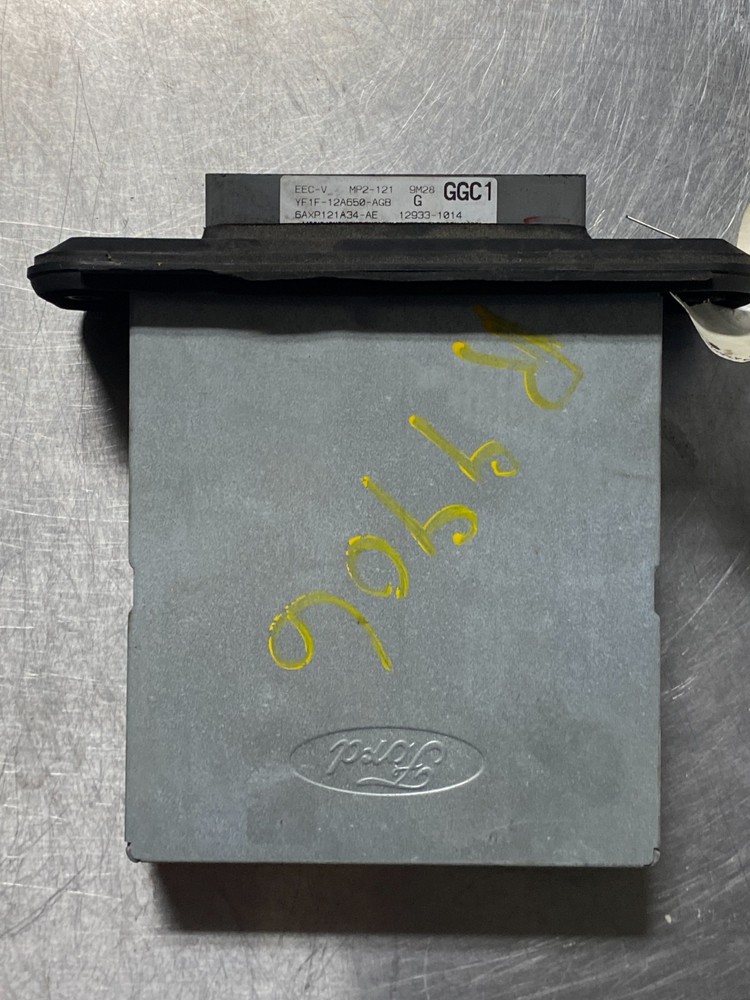 2000 Ford Taurus YF1F-12A650-AGB, YF1F12A650AGB Engine Control Module ECM, OEM