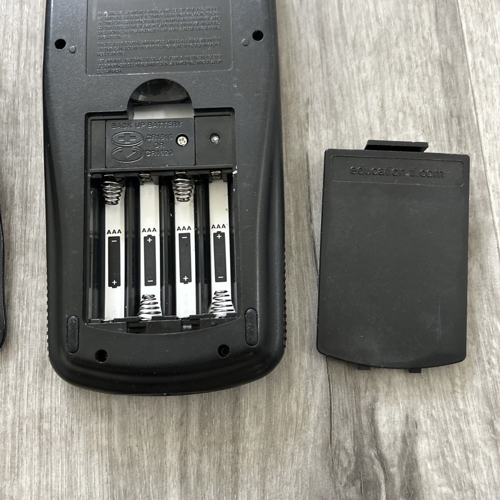 Texas Instruments TI-83 Plus Graphing Calculator w/cover. Tested Working