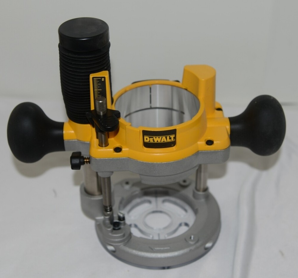 Dewalt DW618 1/2 Inch 2.25 HP Variable Speed Fixed Corded Router Soft Case