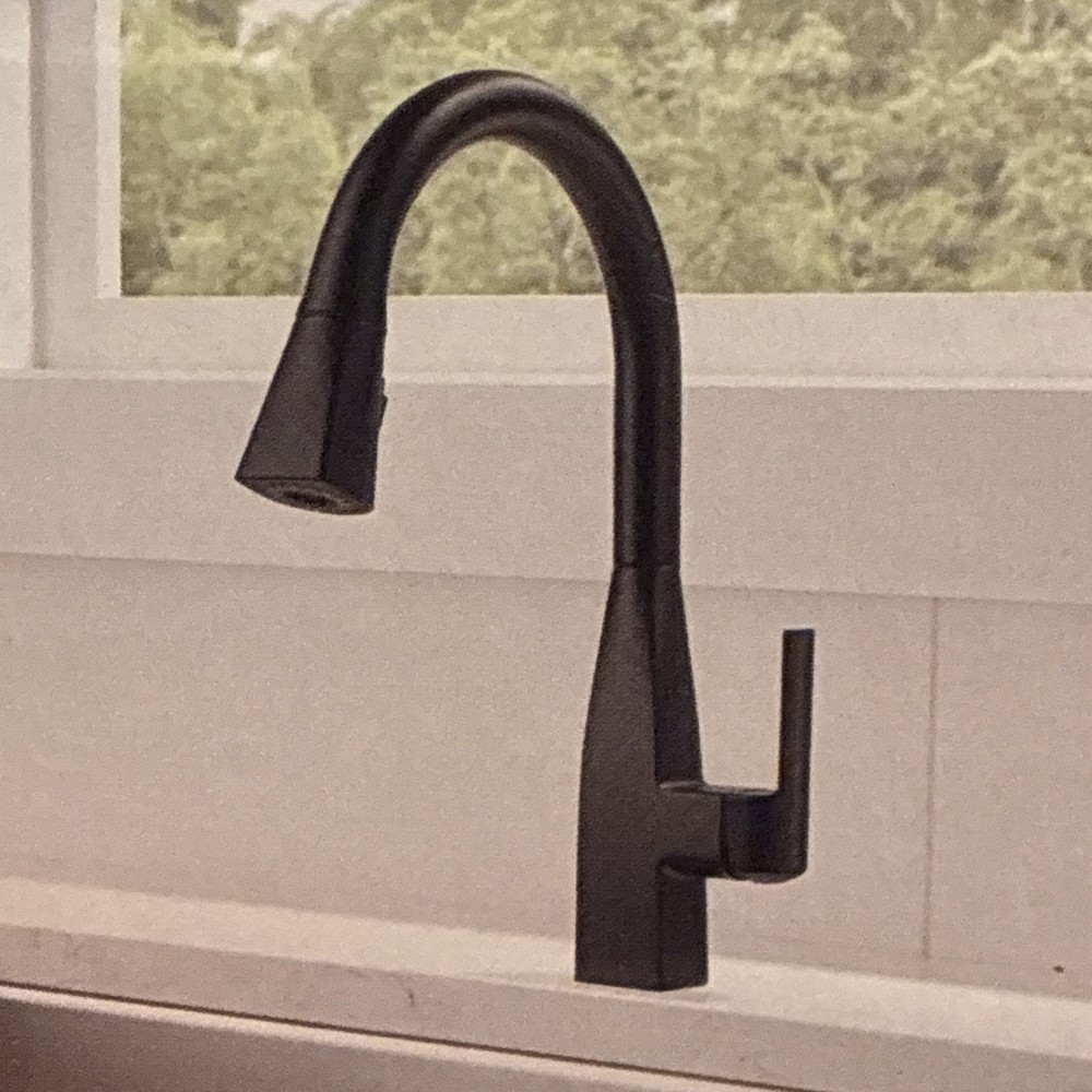 PEERLESS P7919 LF-BL Single Handle Pull Down Kitchen Faucet Matte Black
