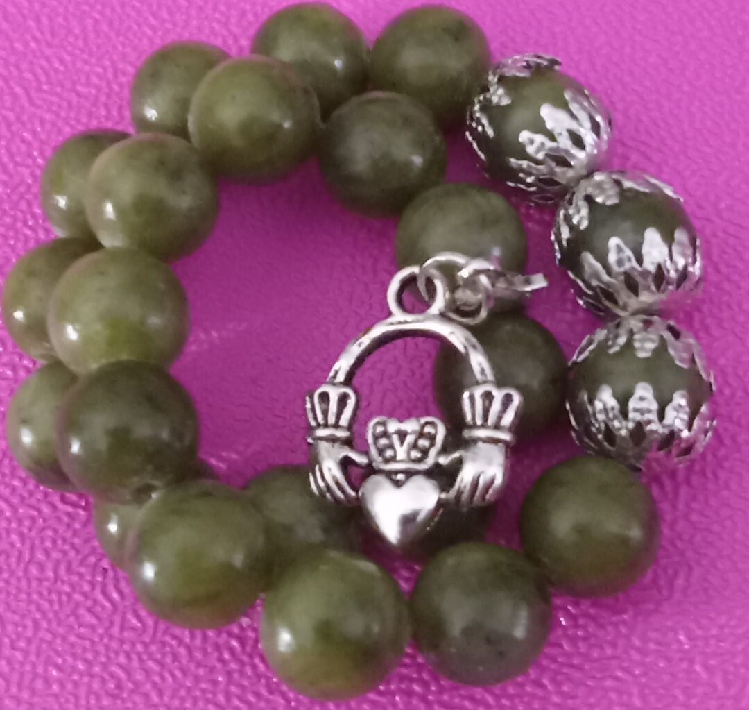 Green Connemara Marble Bead Bracelet+Sterling Silver Filled Irish Claddagh Charm