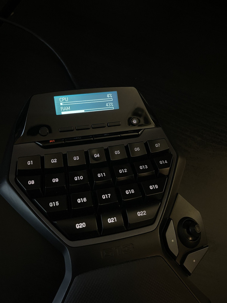 Logitech G13 Advanced Programmable Gameboard with LCD Display Black Y-U0002 EUC