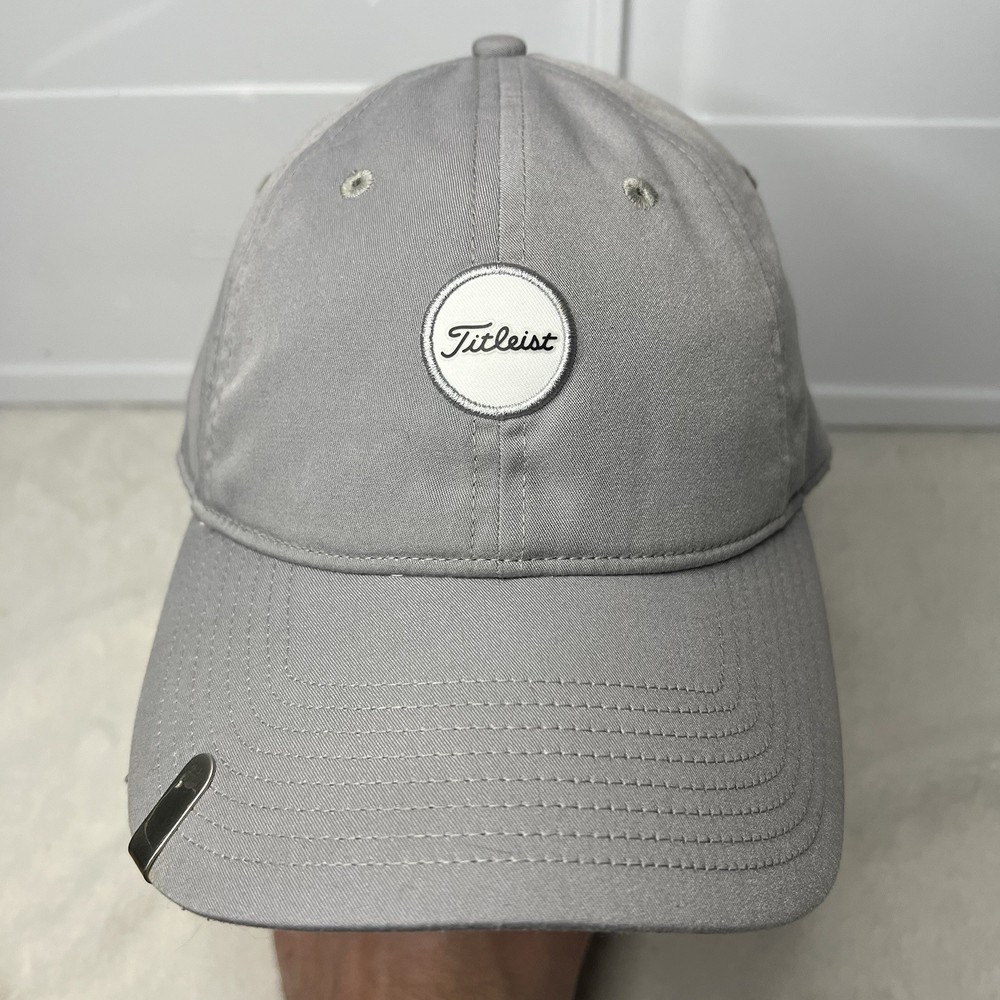 Titleist Hat Cap Strapback One SIze Grey Adjustable Golf Hat Lightweight Logo