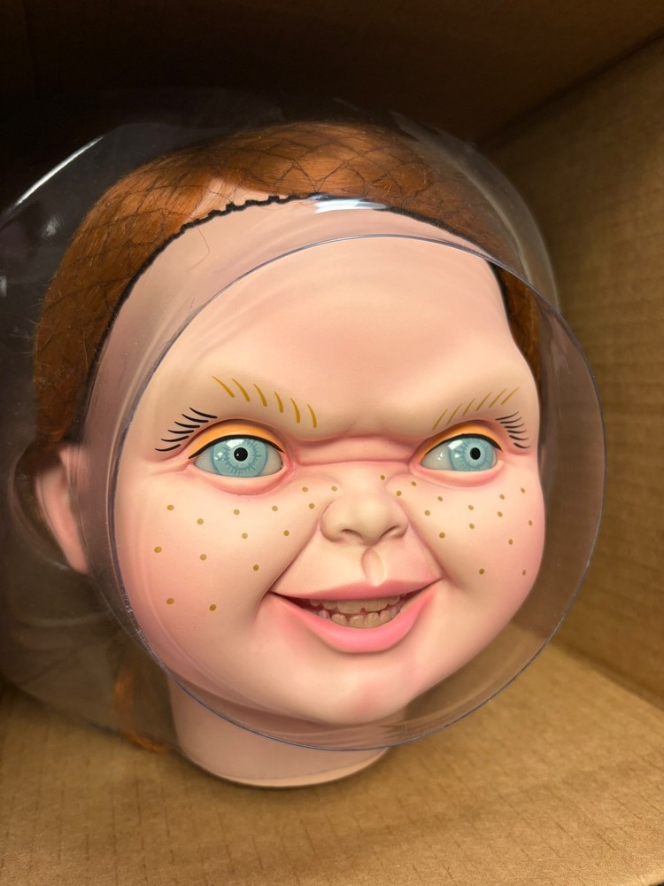 Trick Or Treat Ultimate Chucky Head