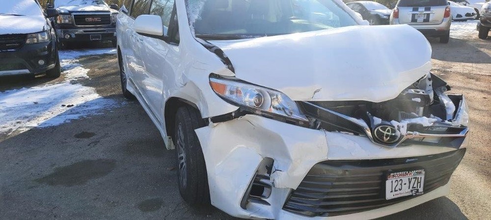 Used A/C Selector Switch fits: 2019 Toyota Sienna automatic temperature control