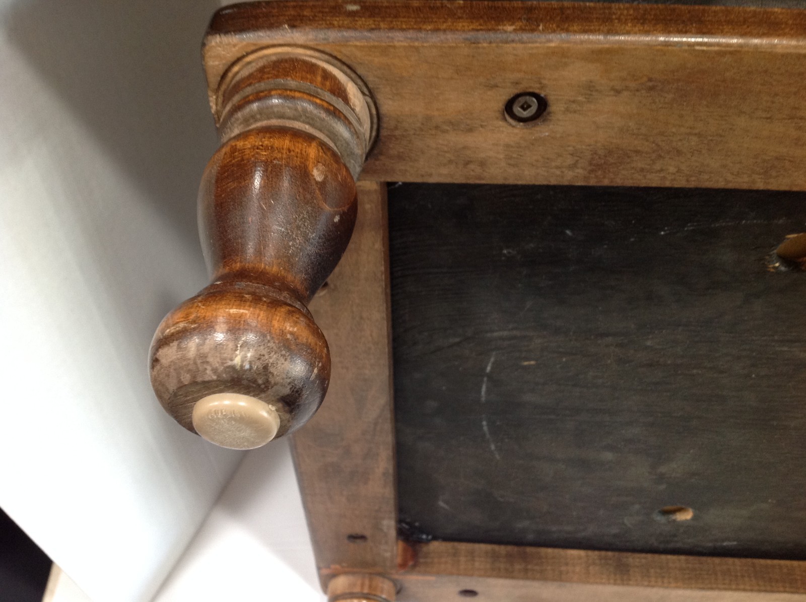 VINTAGE ETHAN ALLEN MCM STACKABLE VINYL WITH WOOD BASE FOOTSTOOL OTTOMAN