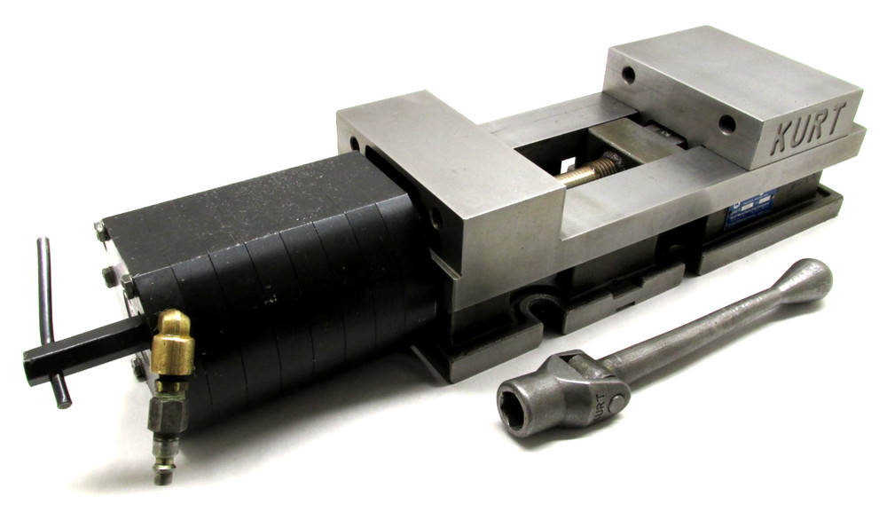 KURT 6" AIR VERSALOCK PRECISION CNC MACHINE VISE w/ HANDLE - #3600A