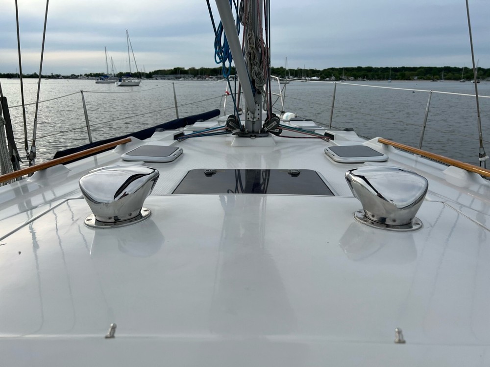 (1) 3" Low Profile Dorade Cowl Vent with Deck Plate Set