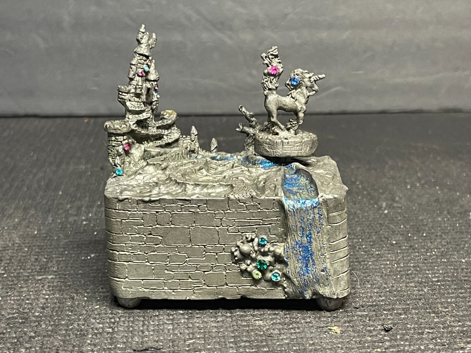 Vintage 1993 CCI Pewter Fantasy Castle & Unicorn Music Box Comstock Creations