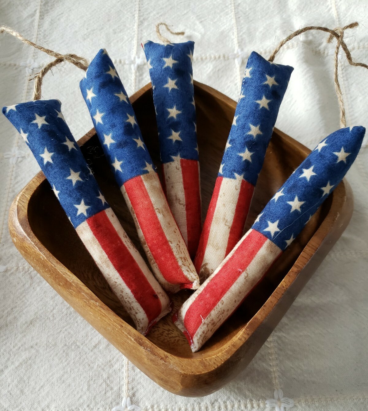 Primitive Bowl Filler Ornies Firecrackers Americana Decor New 5 pc set