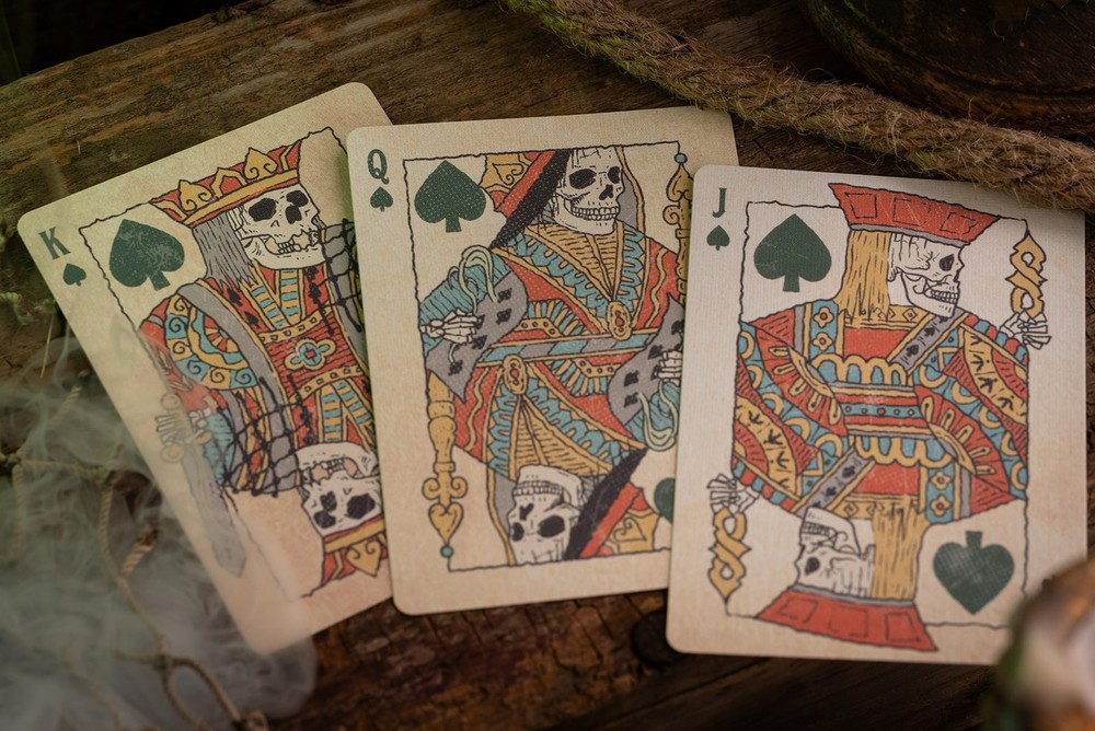 ALBATROSS No. 6 (Gilded) Playing Cards