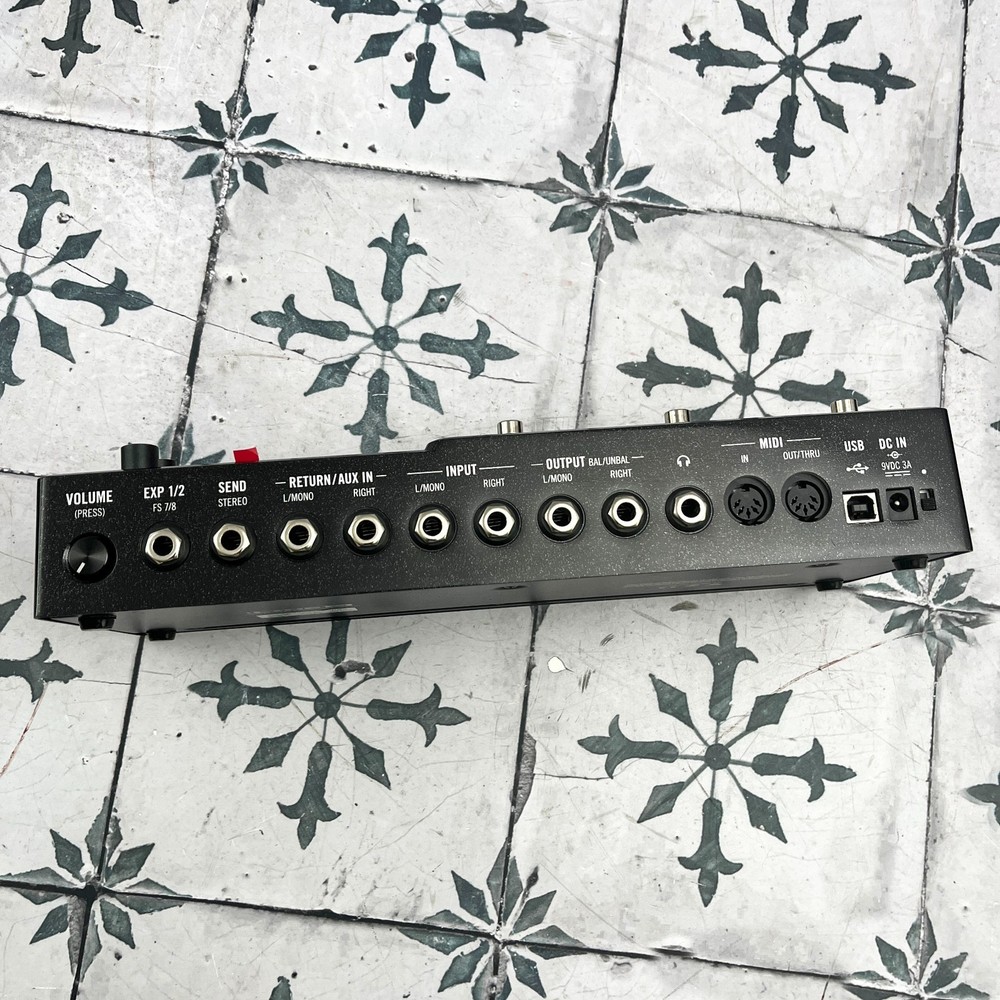 Line 6 HX Stomp XL Multi-effects Processor #13102