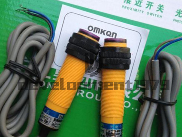 1PC NEW E3F-5DP2-5L 300mA Correlation type photoelectric switch