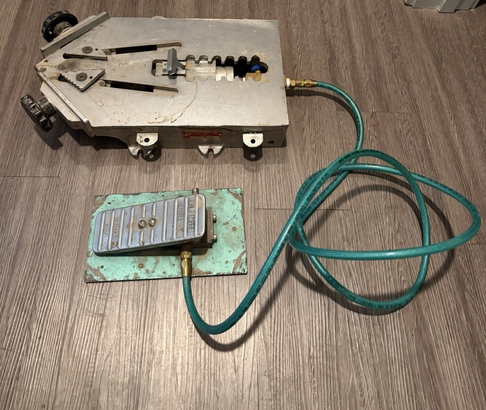 PISTORIUS MV Pneumatic Miter Vise - Untested
