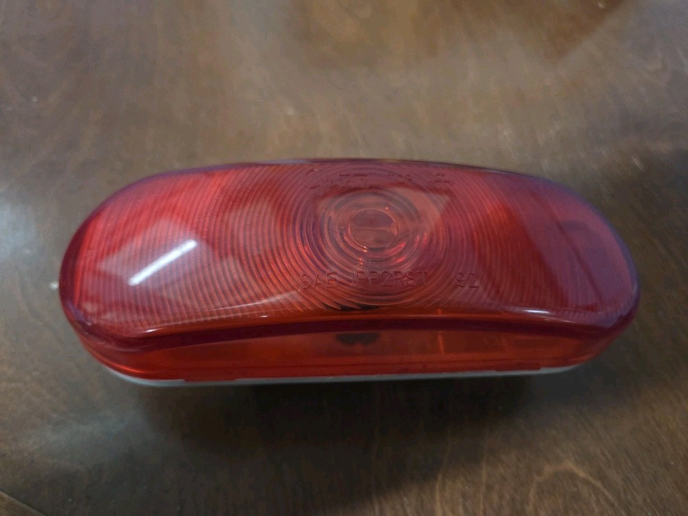 Grote Red Light Tail Light SAE-1PP2RST-92
