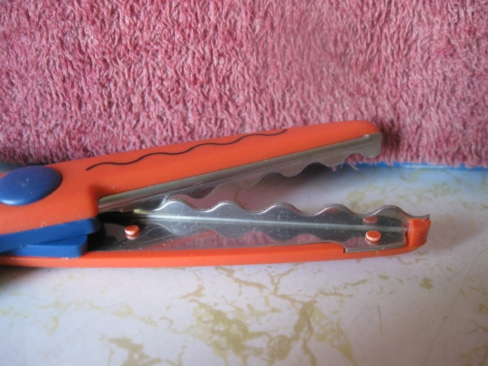 PROVO CRAFT SCISSORS PAPER CRAFTS