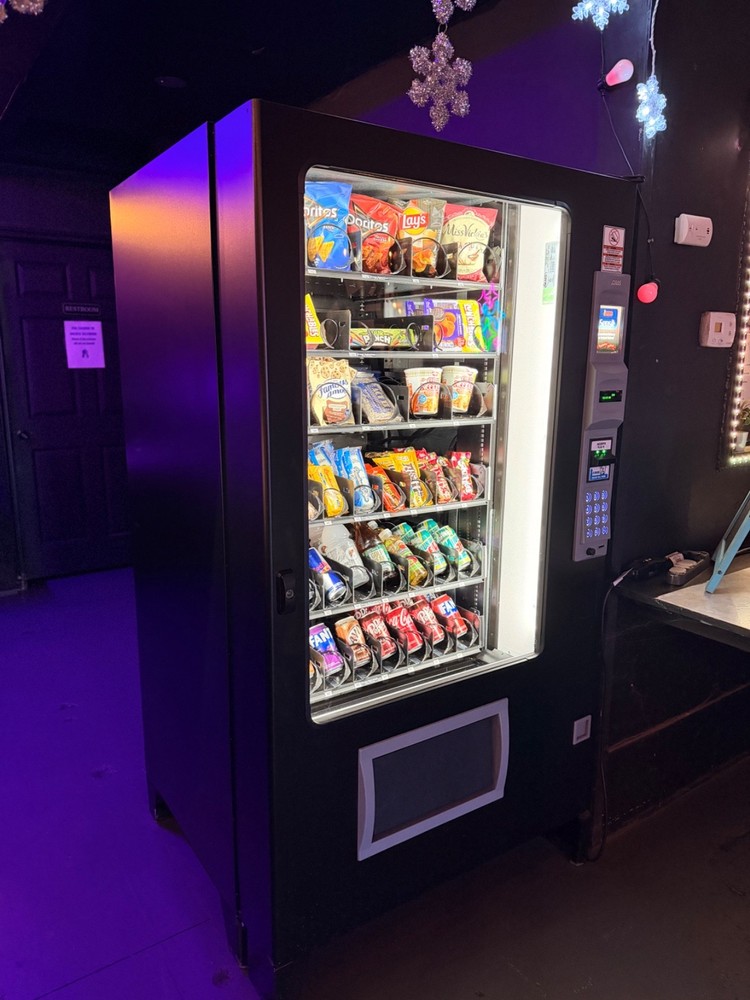 Snack/Drink Vending Machine