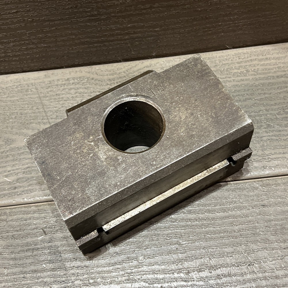 VERTICAL LATHE TOOL BLOCK HOLDER (E1)