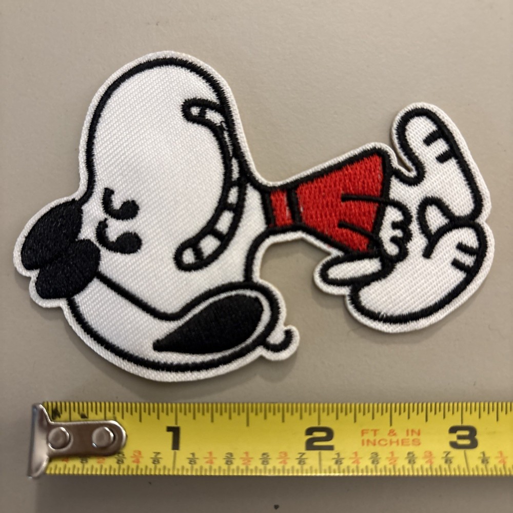 Happy / Smiling Snoopy - Embroidered Iron on patch