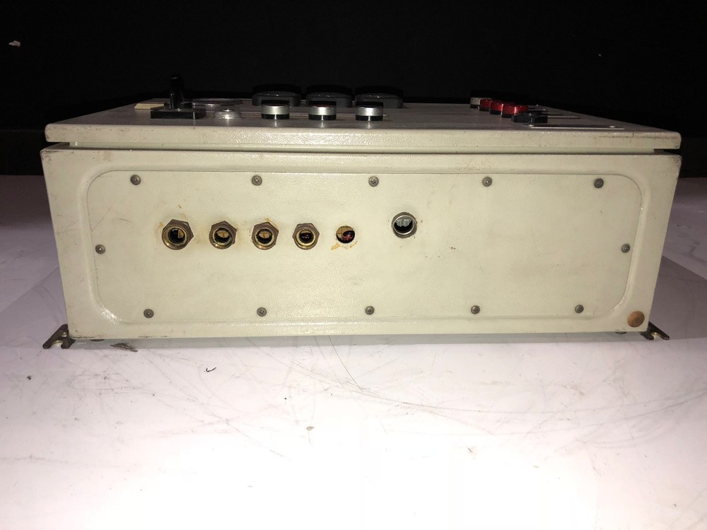 Deutz TD 226 B6 Generator , Generator Instrument Control Panel