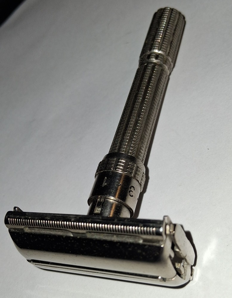 Gillette Slim Adjustable N-2