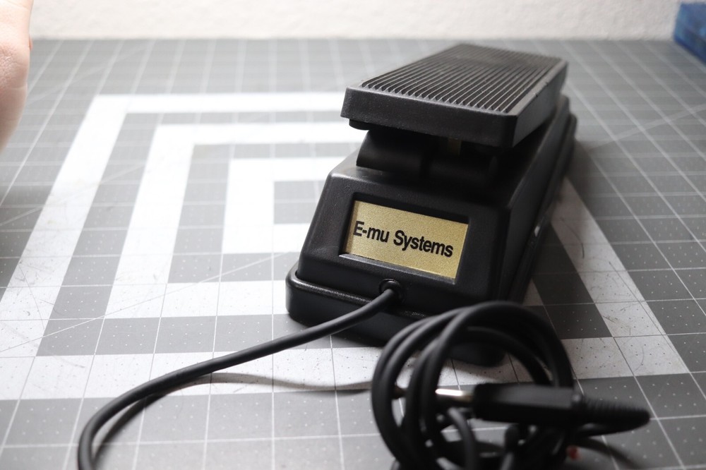 Vintage EMU Systems Expression Pedal