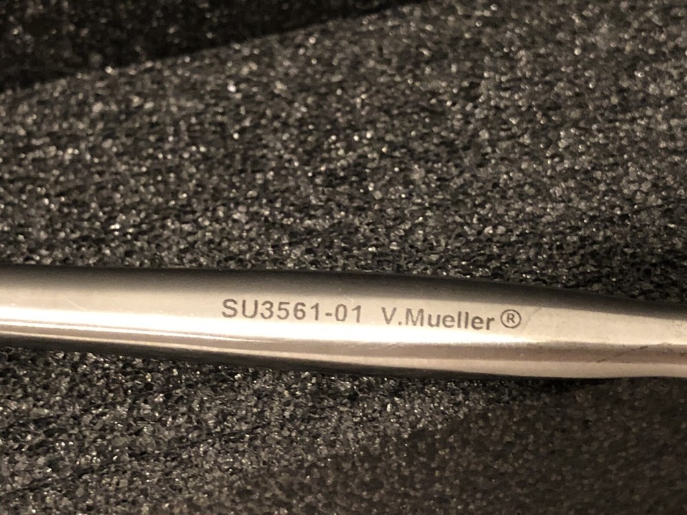 V. Mueller - REF: SU-3561-01 - Volkman Retractors