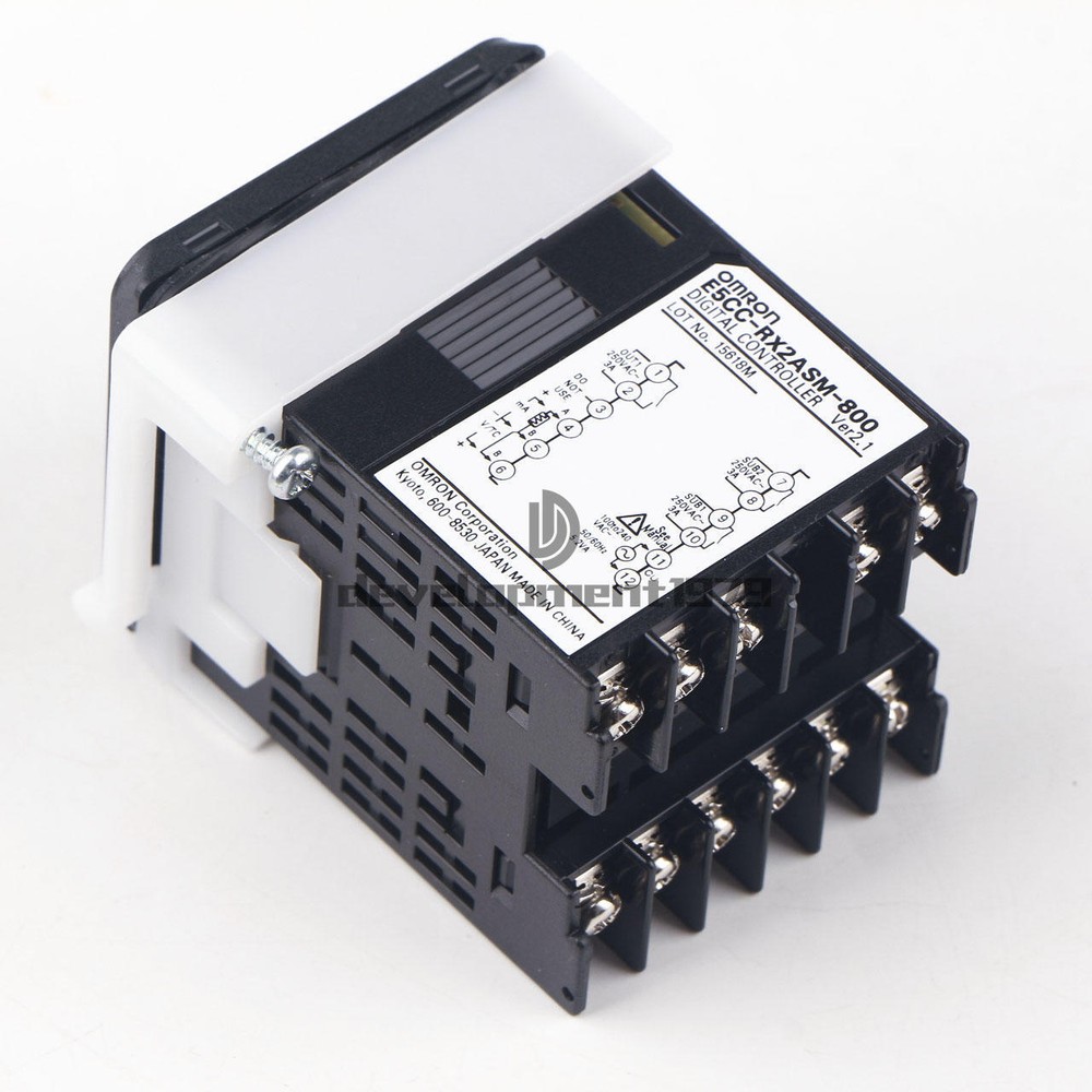 New Omron Temperature Controller E5CC-RX2ASM-800 100-240VAC