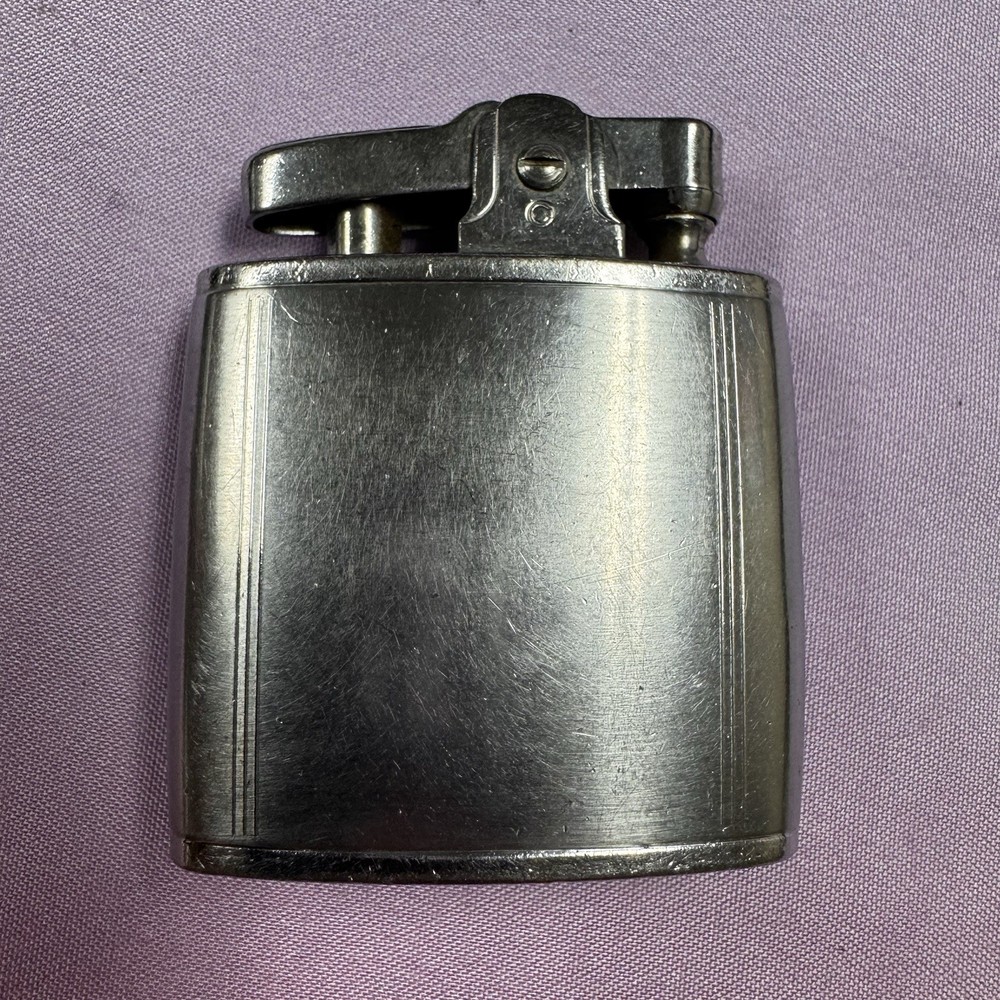 Original VTG Ronson Standard Lighter w/Box And Soft Case. Untested