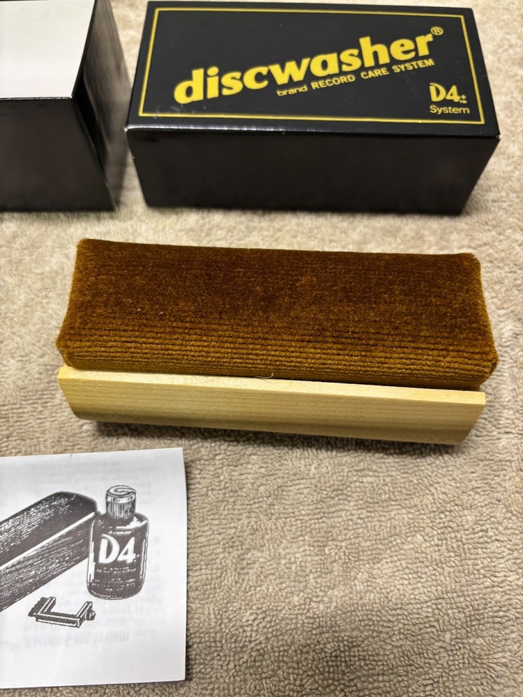 Discwasher D4 with liquid