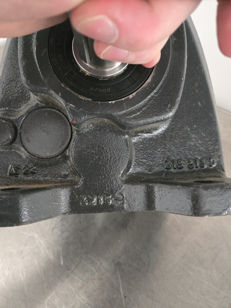 Inline Speed Reducer Motion GRHD Footed 232 RSR 2201120