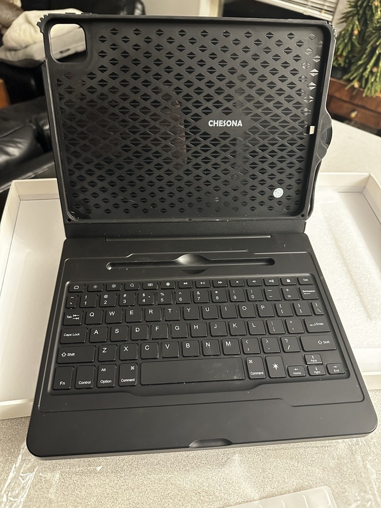 Multi-Functional 61-Key Keyboard | USB Powered | New Open Box