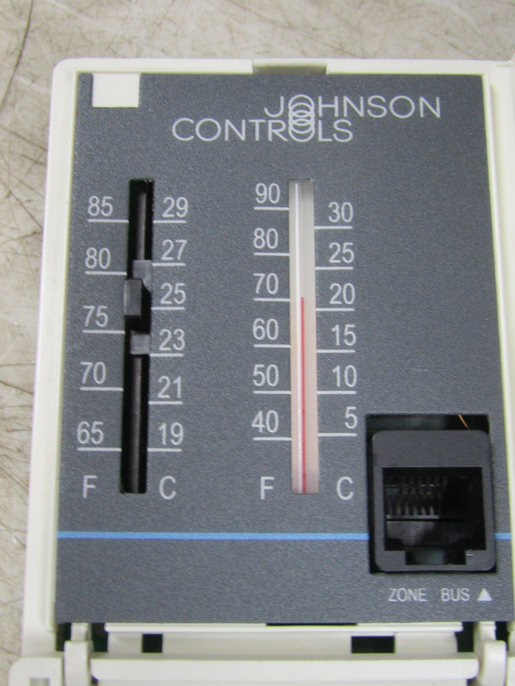 💥JOHNSON CONTROLS WALL MOUNT TEMPERATURE CONTROLLER TE-67NP-2B00